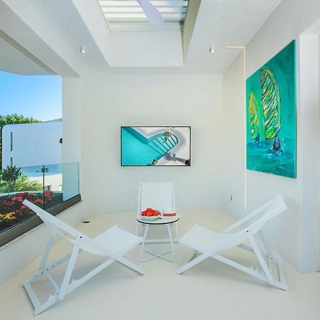 Cocoοns Luxury Suites & Villas Fourka Exterior photo