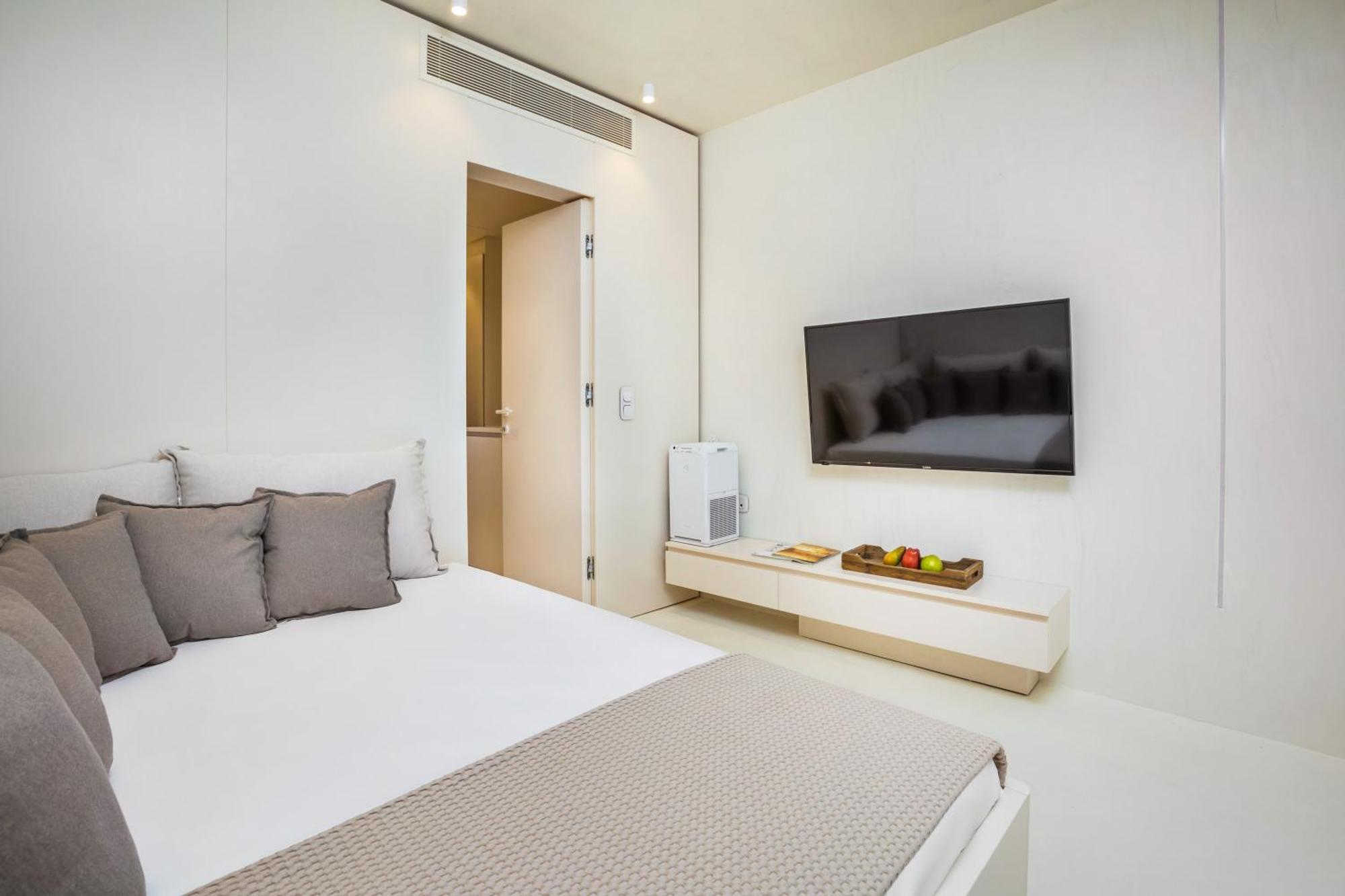 Cocoοns Luxury Suites & Villas Fourka Exterior photo