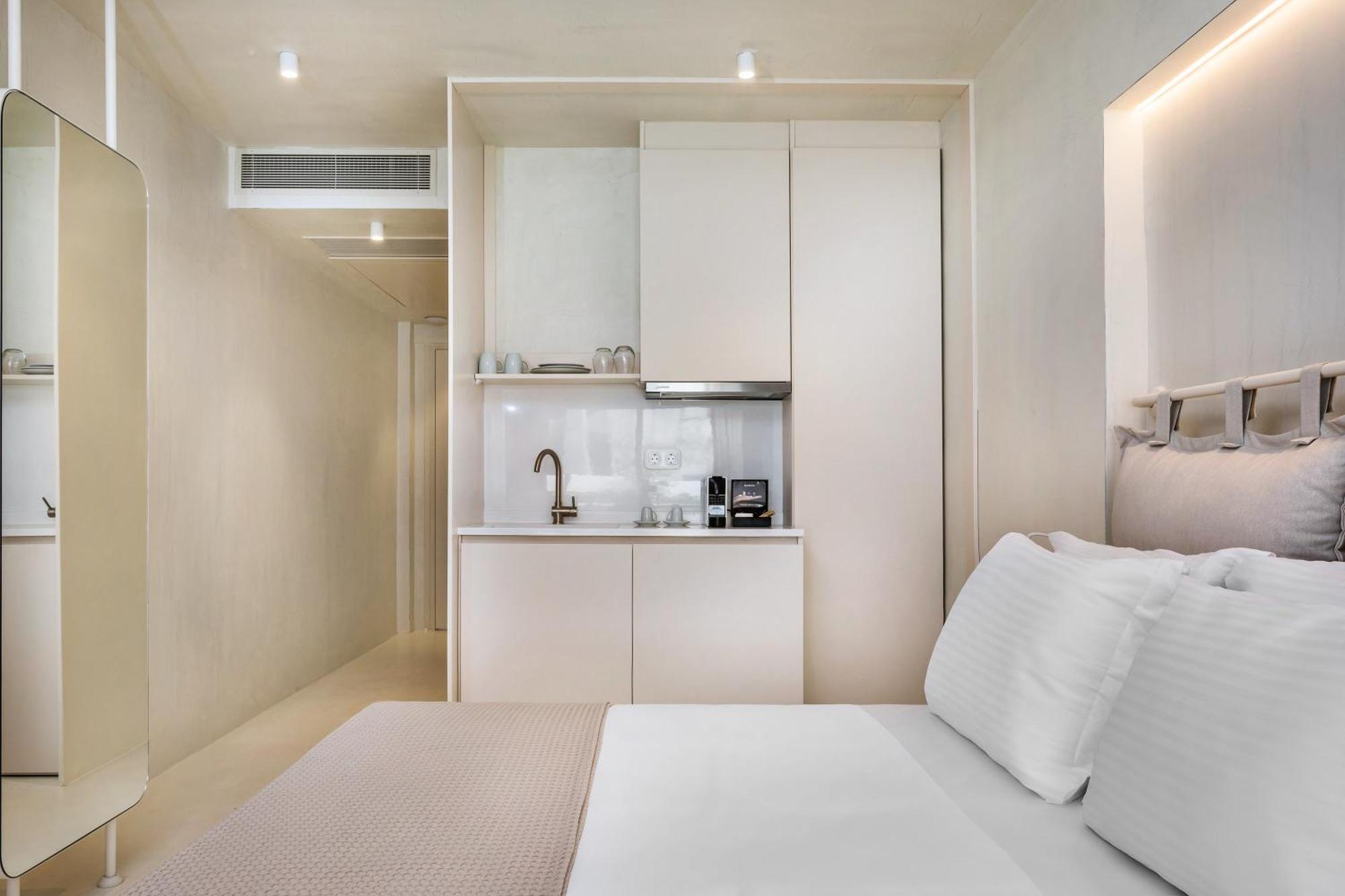 Cocoοns Luxury Suites & Villas Fourka Exterior photo
